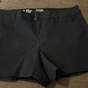 a.n.a, mid rise shortie short, 3.5 inseam. Size 8